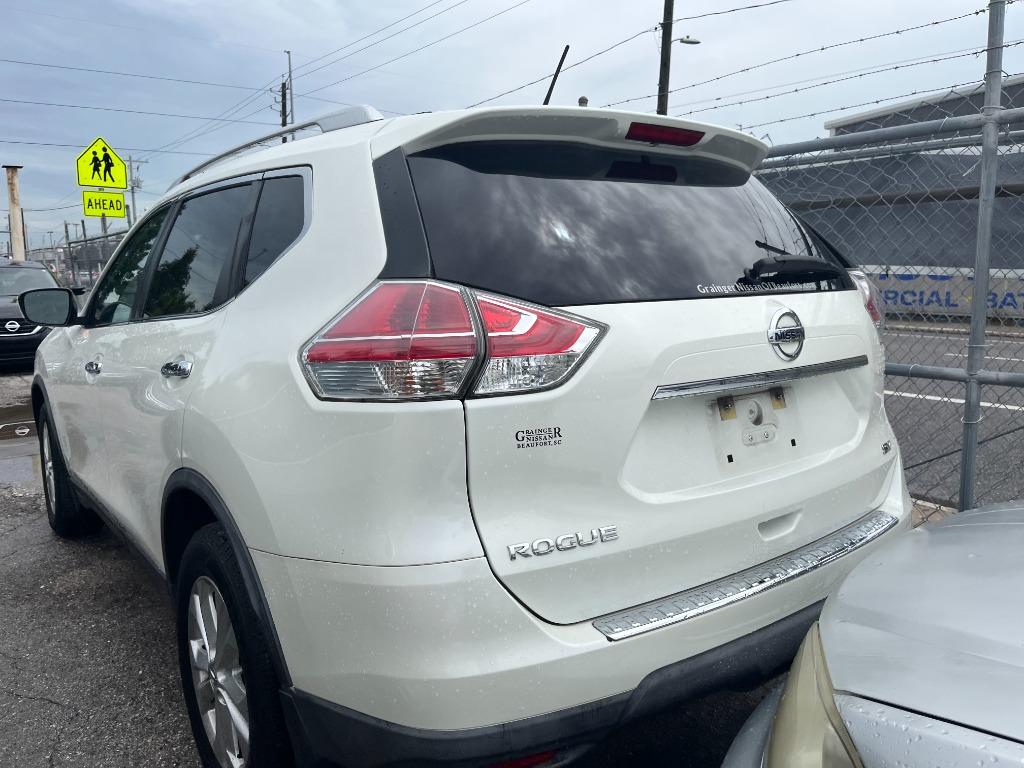 2016 Nissan Rogue - $4,750