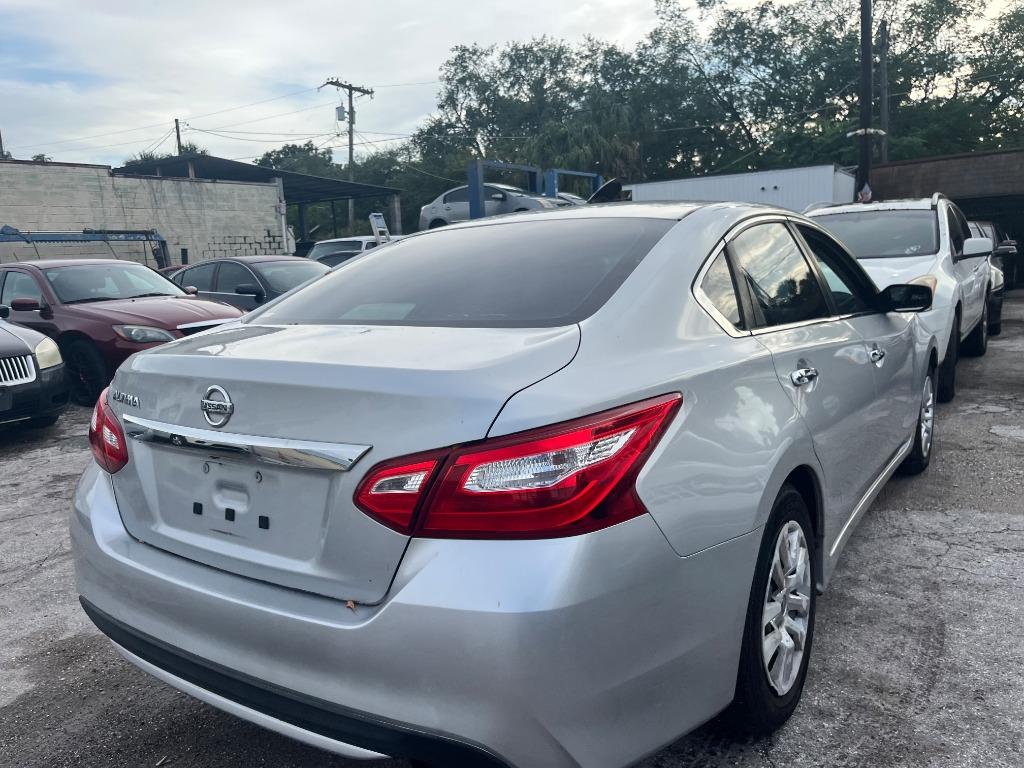 2016 Nissan Altima - $3,450