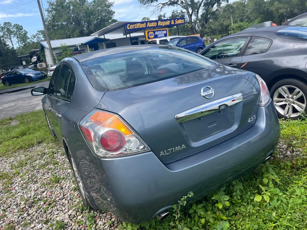 2010 Nissan Altima - $2,450