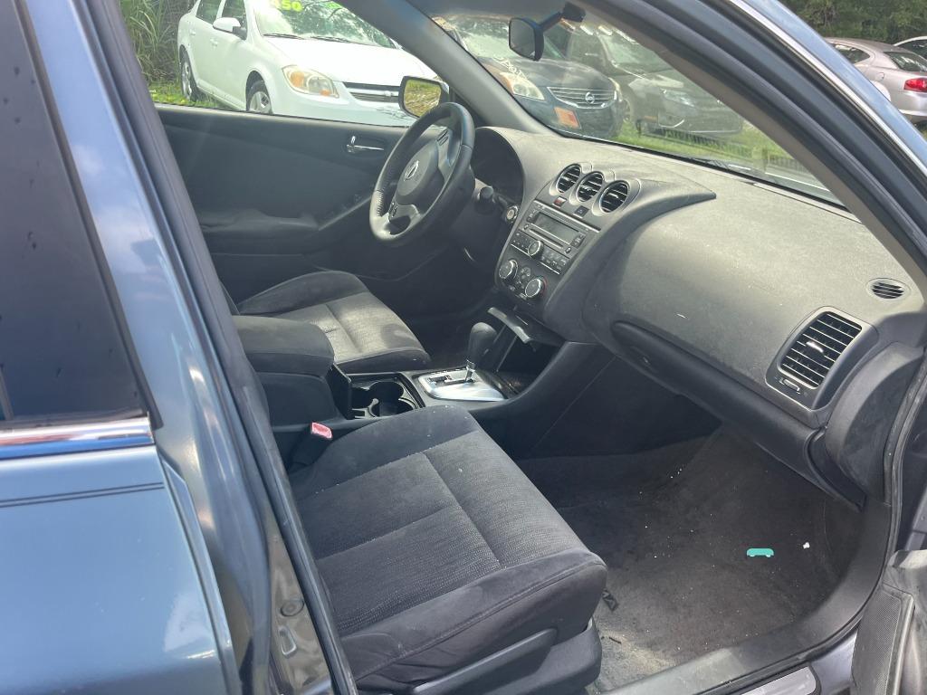 2010 Nissan Altima - $2,450