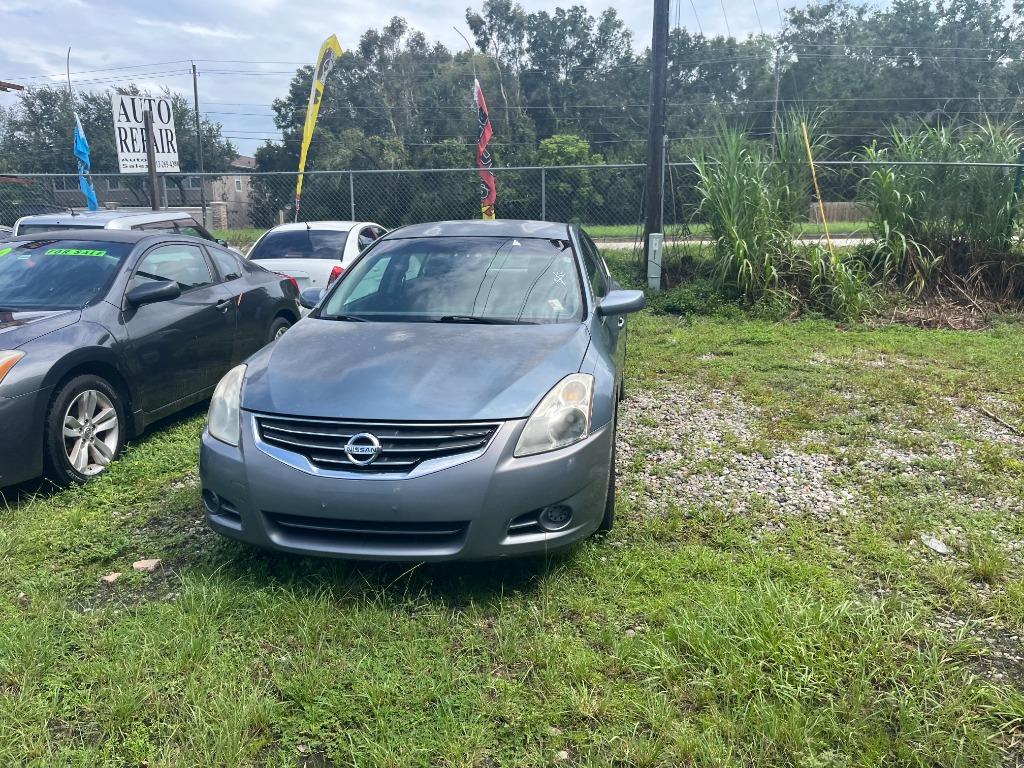 2010 Nissan Altima - $2,450