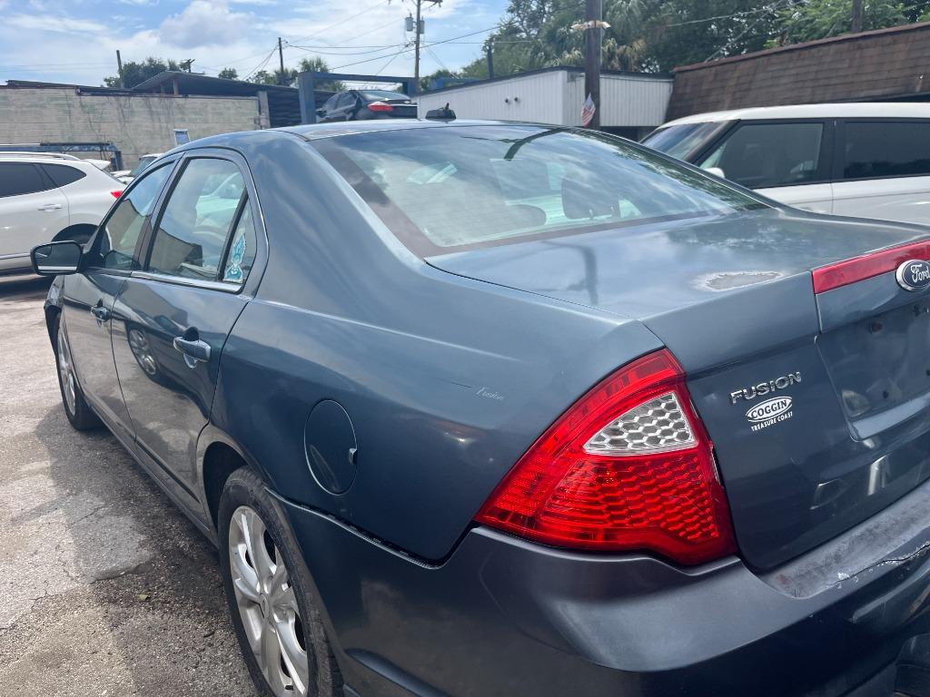 2012 Ford Fusion - $1,950