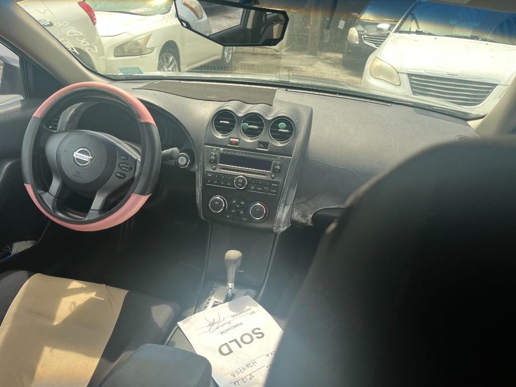 2011 Nissan Altima - $1,850