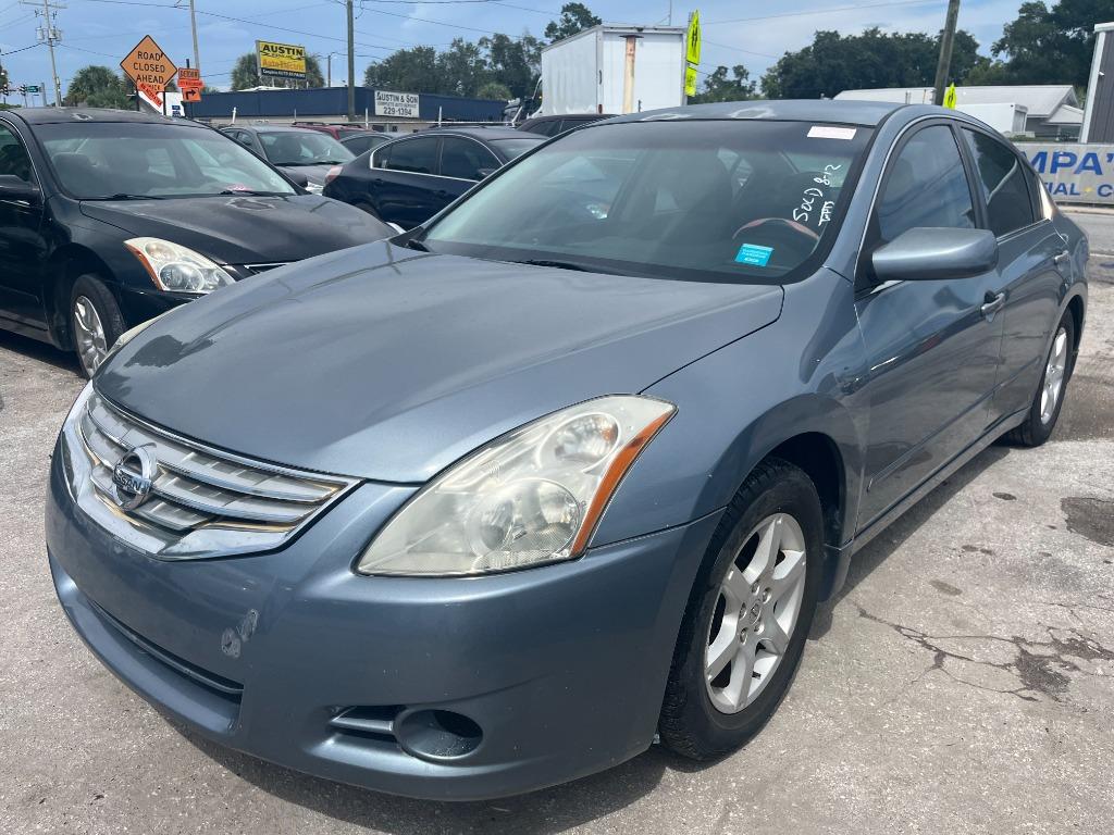2011 Nissan Altima - $1,850