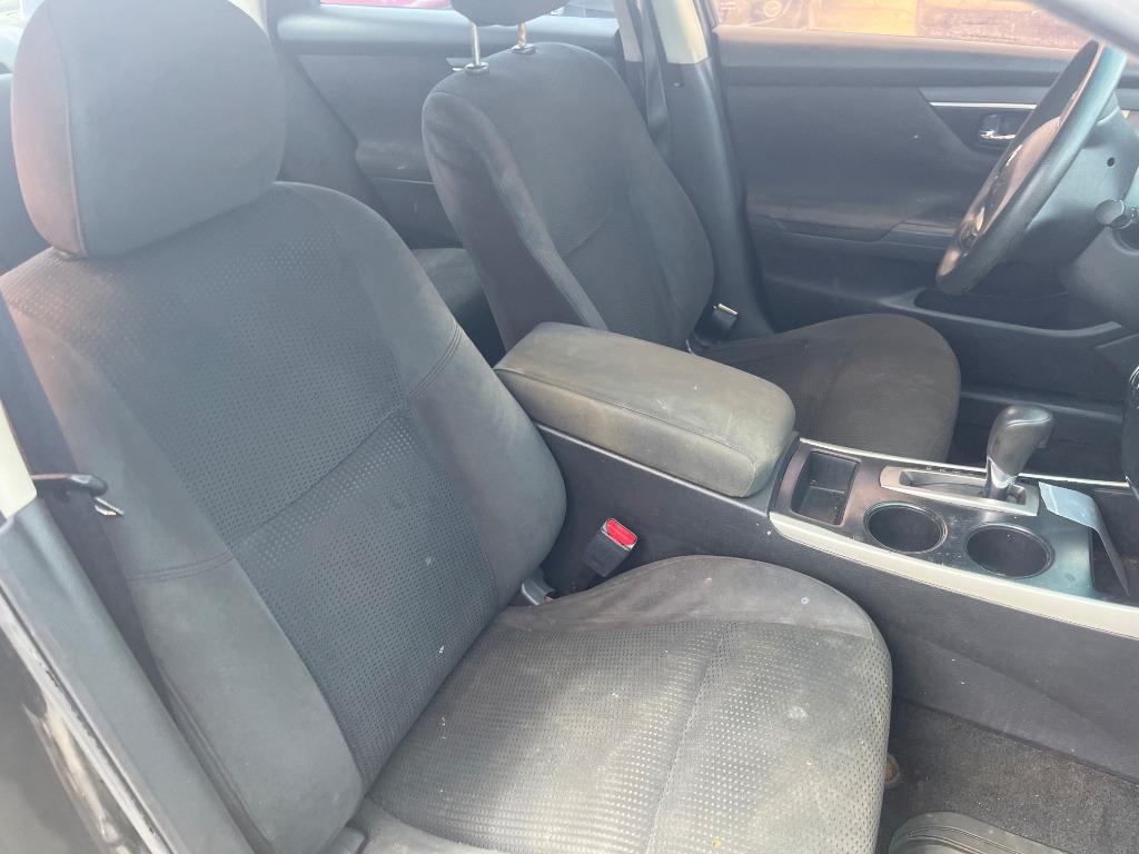 2015 Nissan Altima - $2,350