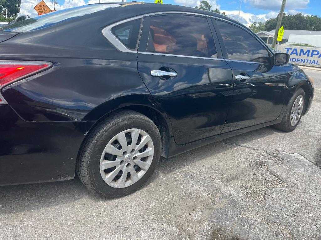 2015 Nissan Altima - $2,350