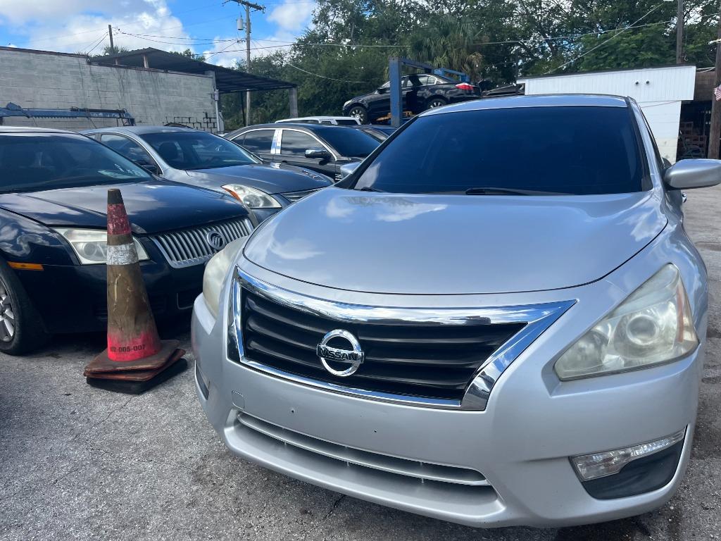 2015 Nissan Altima - $3,450