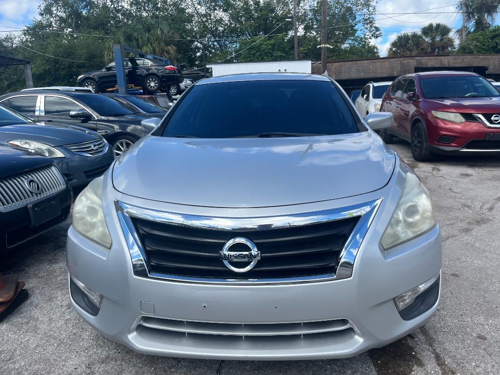 2015 Nissan Altima - $3,450