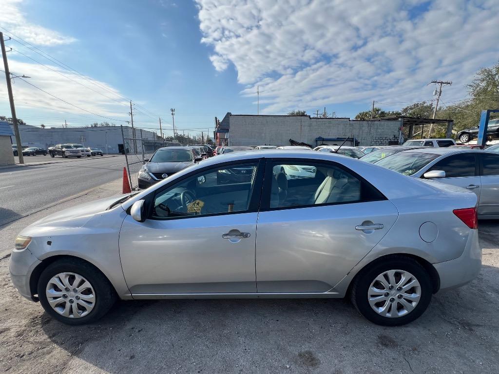 2010 Kia Forte LX photo