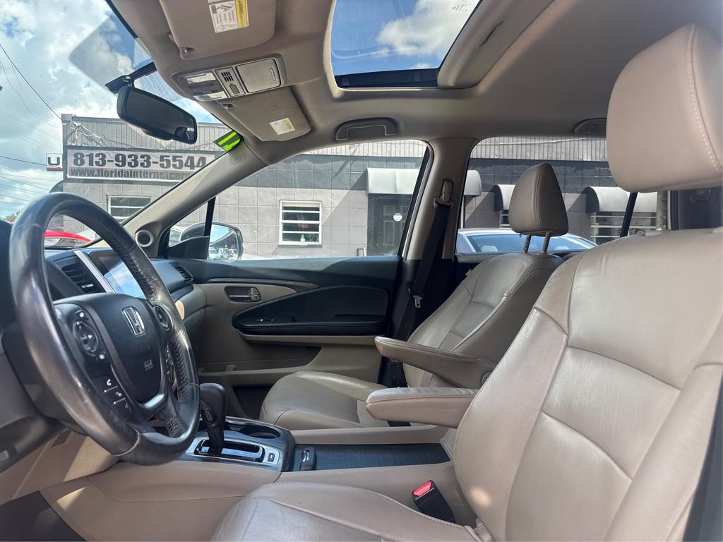 2017 Honda Pilot - $16,995