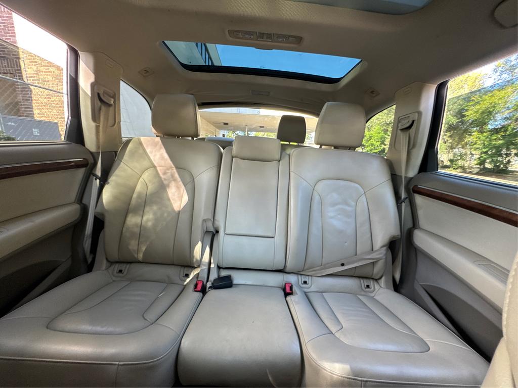 2014 Audi Q7 - $10,995