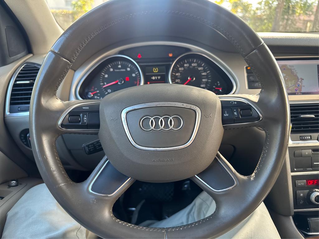2014 Audi Q7 - $10,995