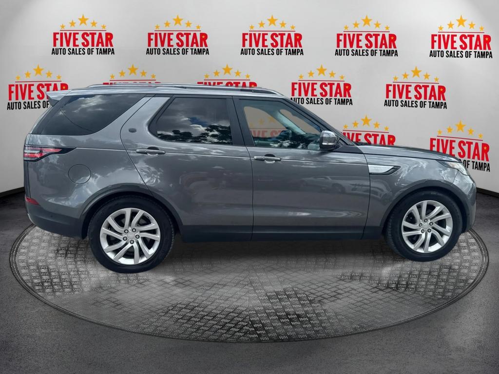 2017 Land Rover Discovery - $13,995