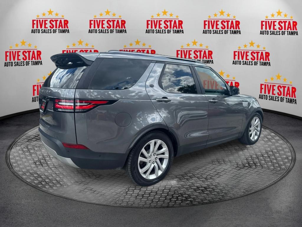 2017 Land Rover Discovery - $13,995