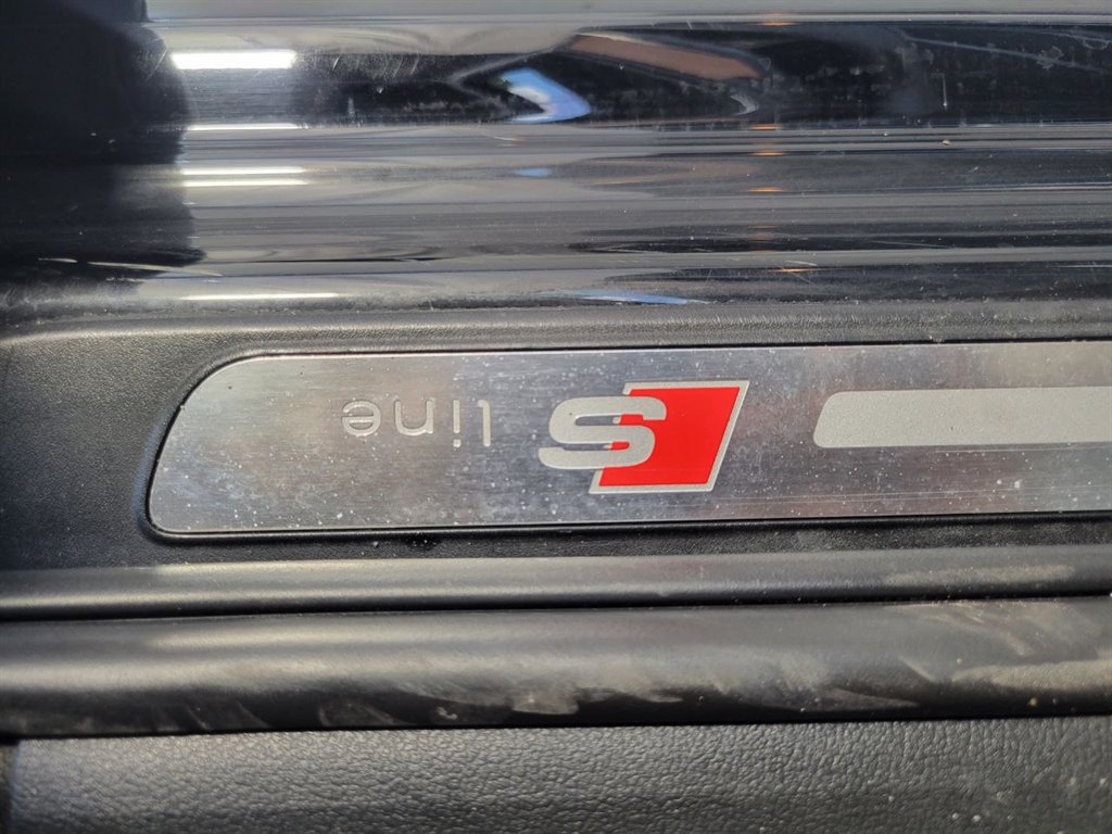 2014 Audi A4 2.0T Premium Plus photo