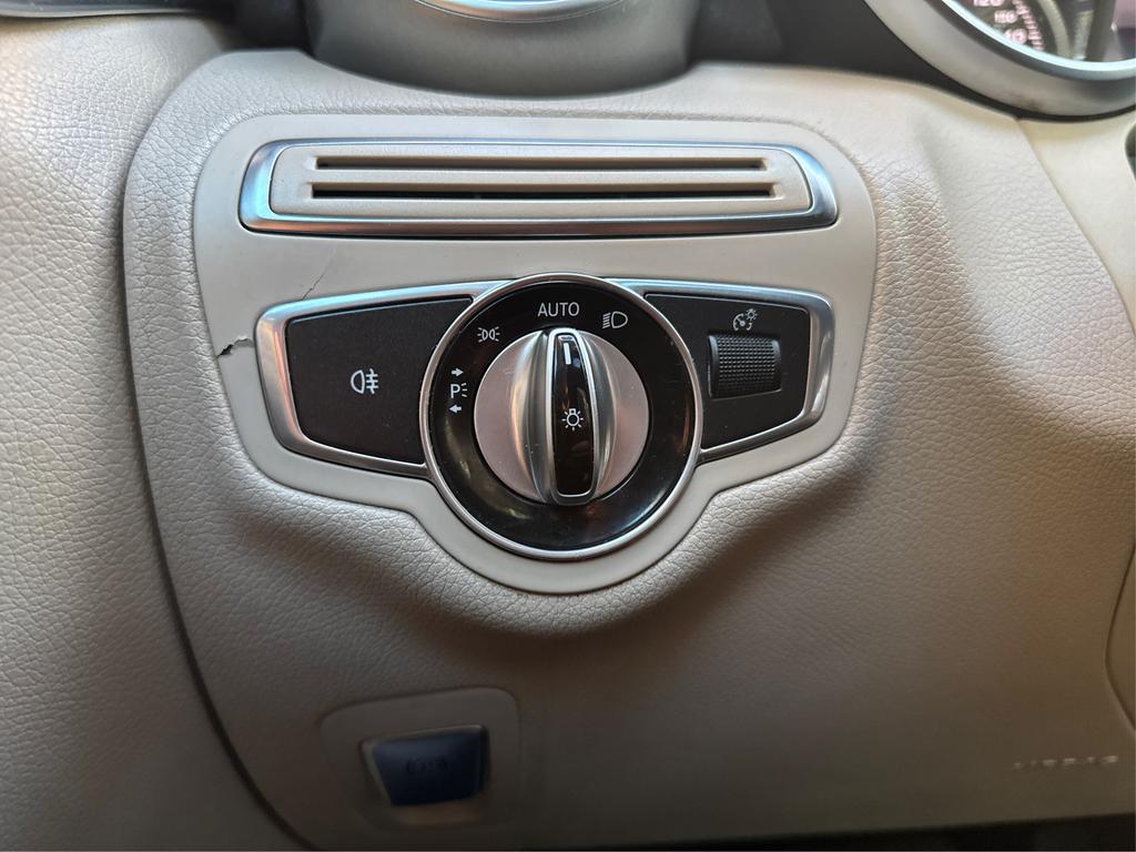 2015 Mercedes-Benz C-Class - $10,995