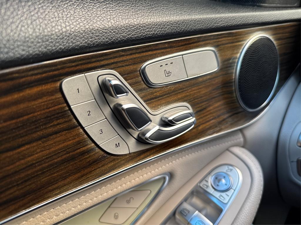 2015 Mercedes-Benz C-Class - $10,995