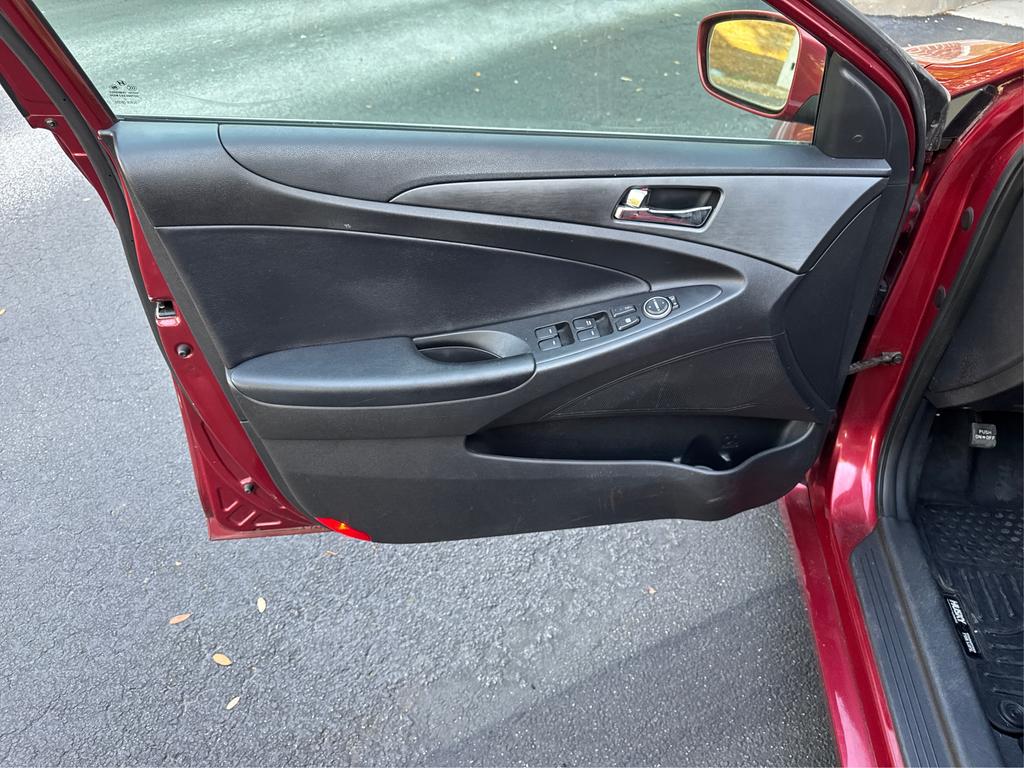 2011 Hyundai Sonata Limited photo