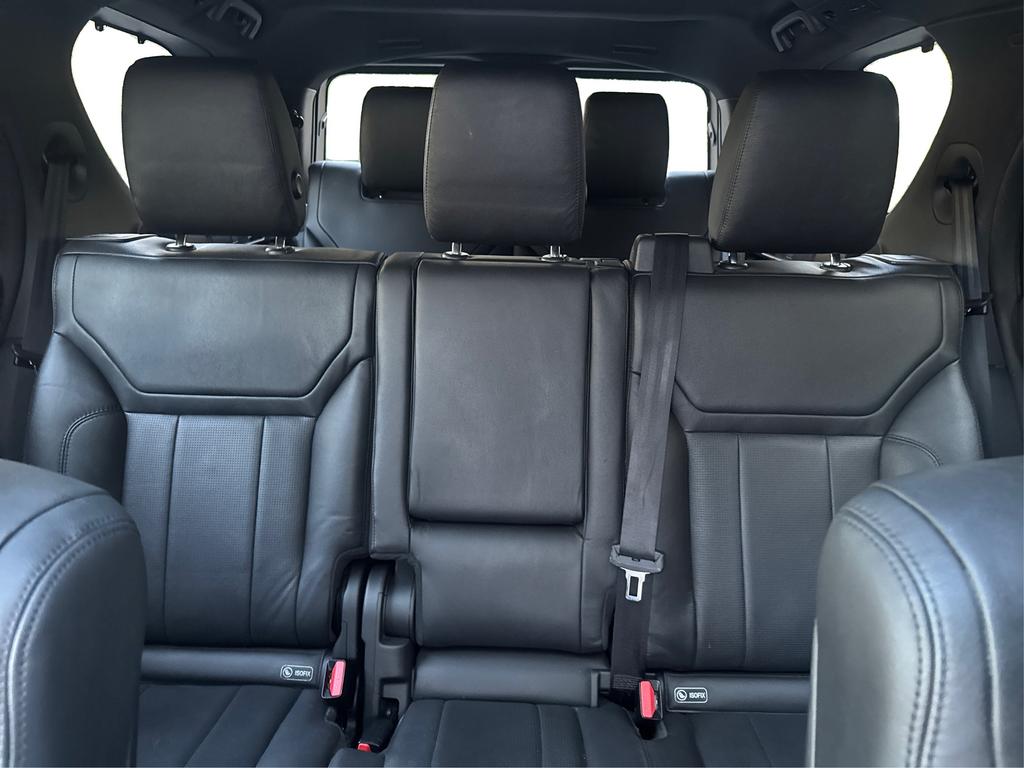 2018 Land Rover Discovery SE photo