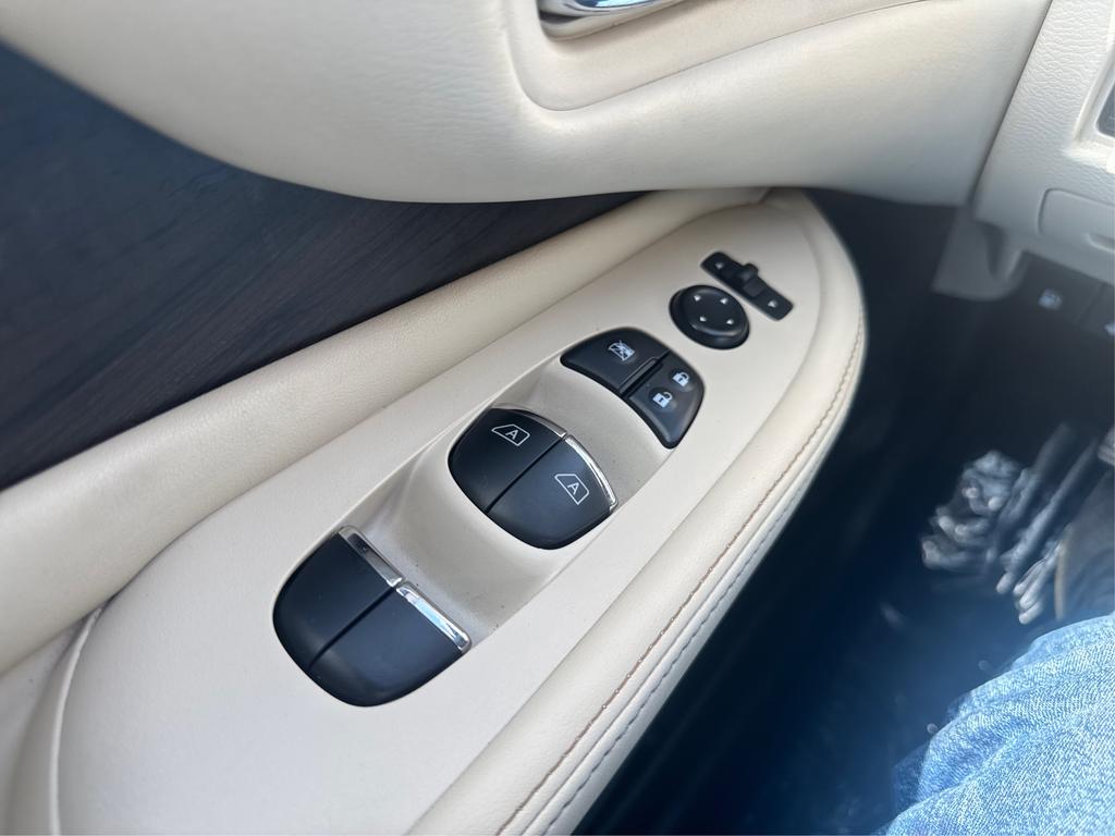 2021 Nissan Murano - $17,995
