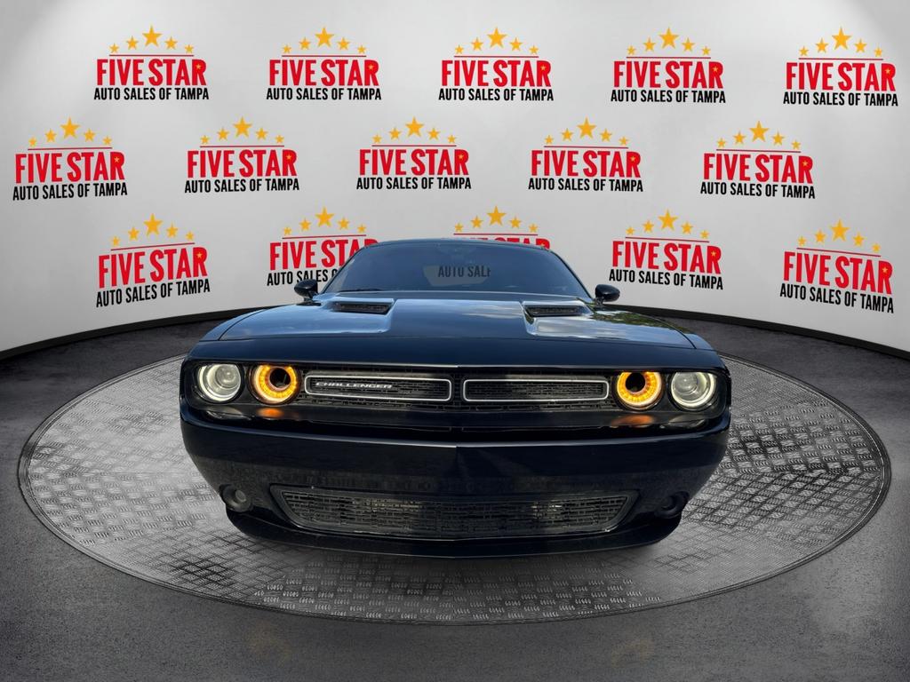 2020 Dodge Challenger SXT photo