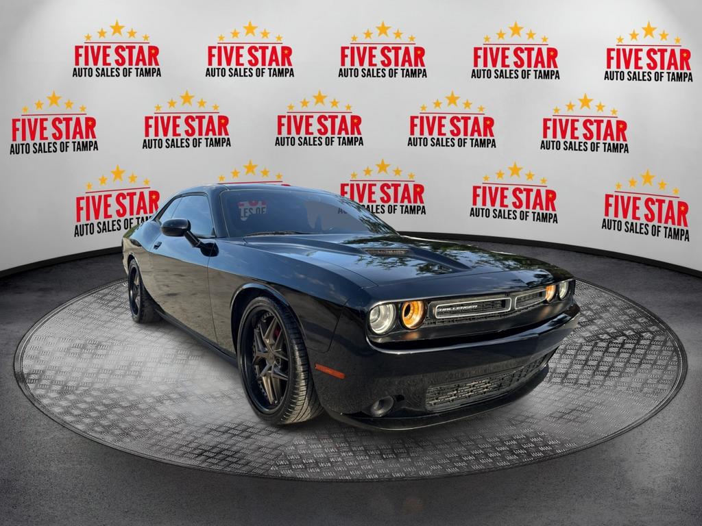 2020 Dodge Challenger SXT photo