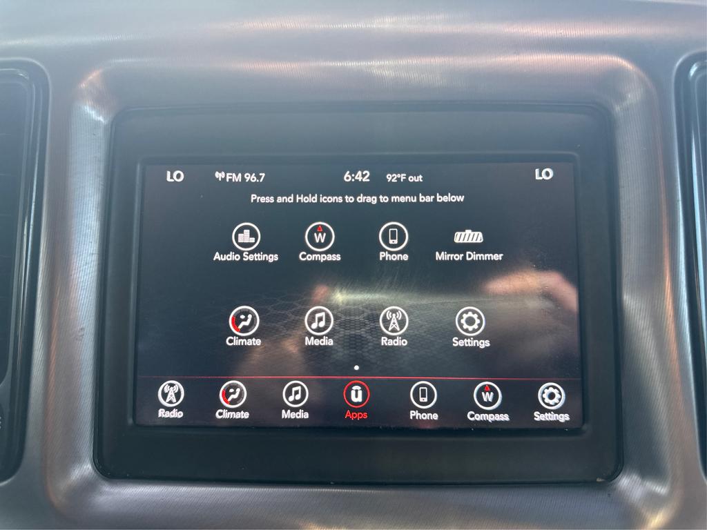 2020 Dodge Challenger SXT photo