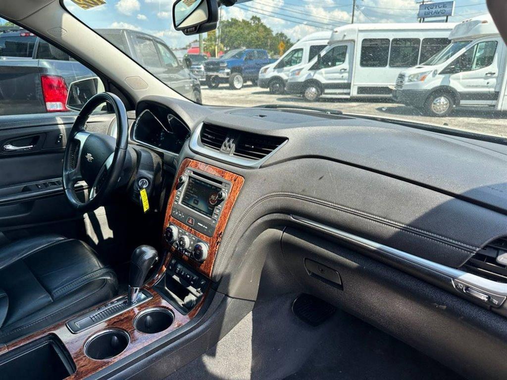 2014 Chevrolet Traverse - $6,995