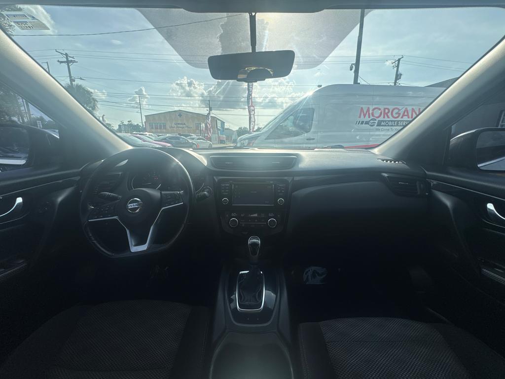 2017 Nissan Rogue - $11,995