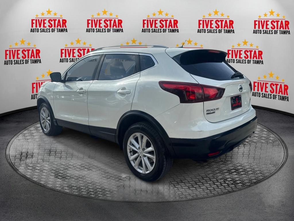 2017 Nissan Rogue - $11,995
