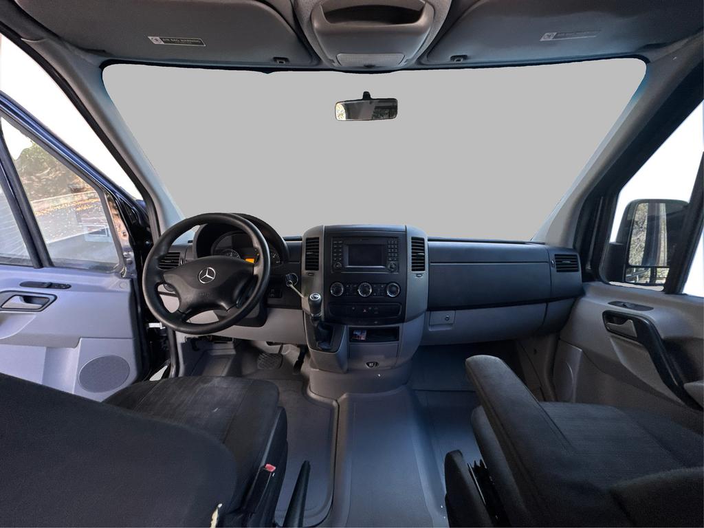 2016 Mercedes-Benz Sprinter 2500 STD Roof photo