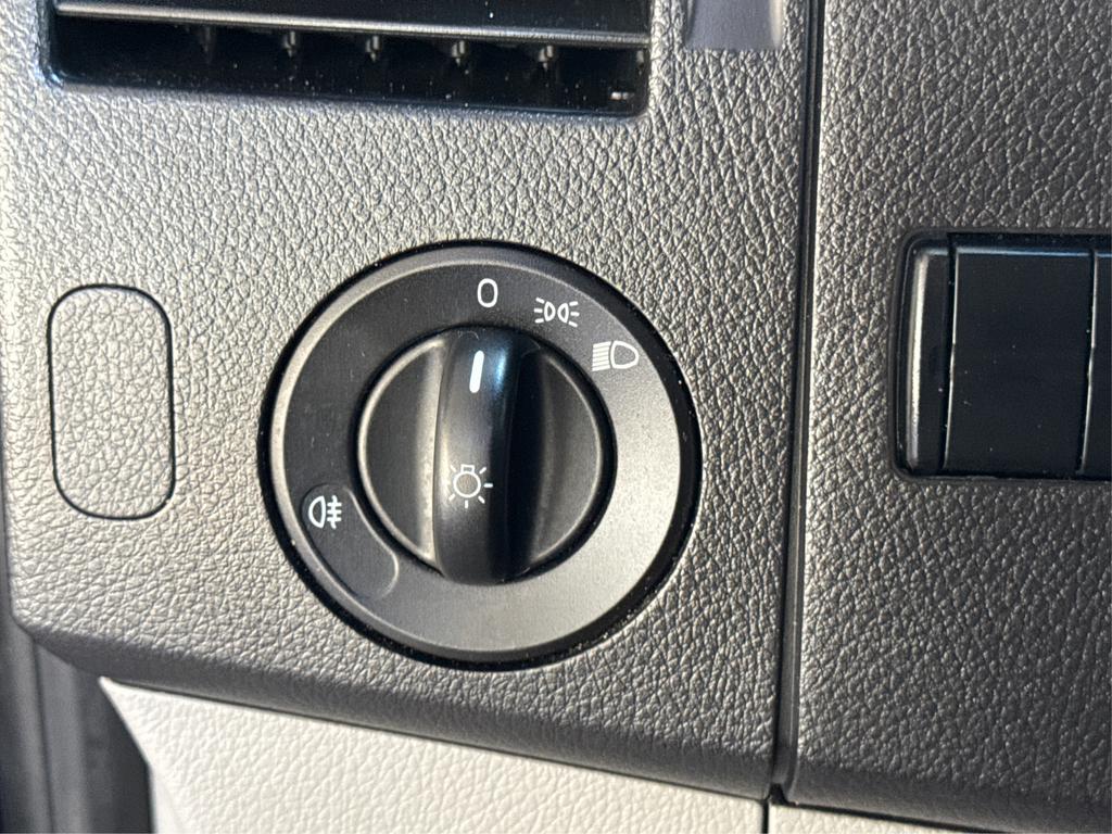 2016 Mercedes-Benz Sprinter 2500 STD Roof photo