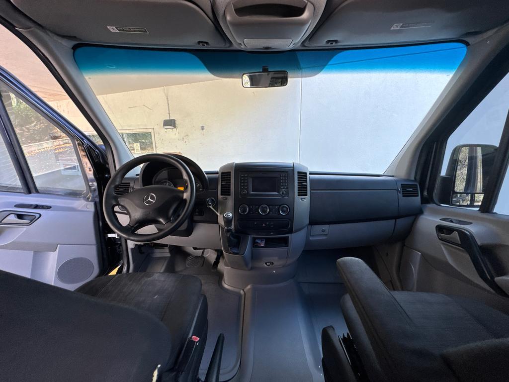 2016 Mercedes-Benz Sprinter 2500 STD Roof photo