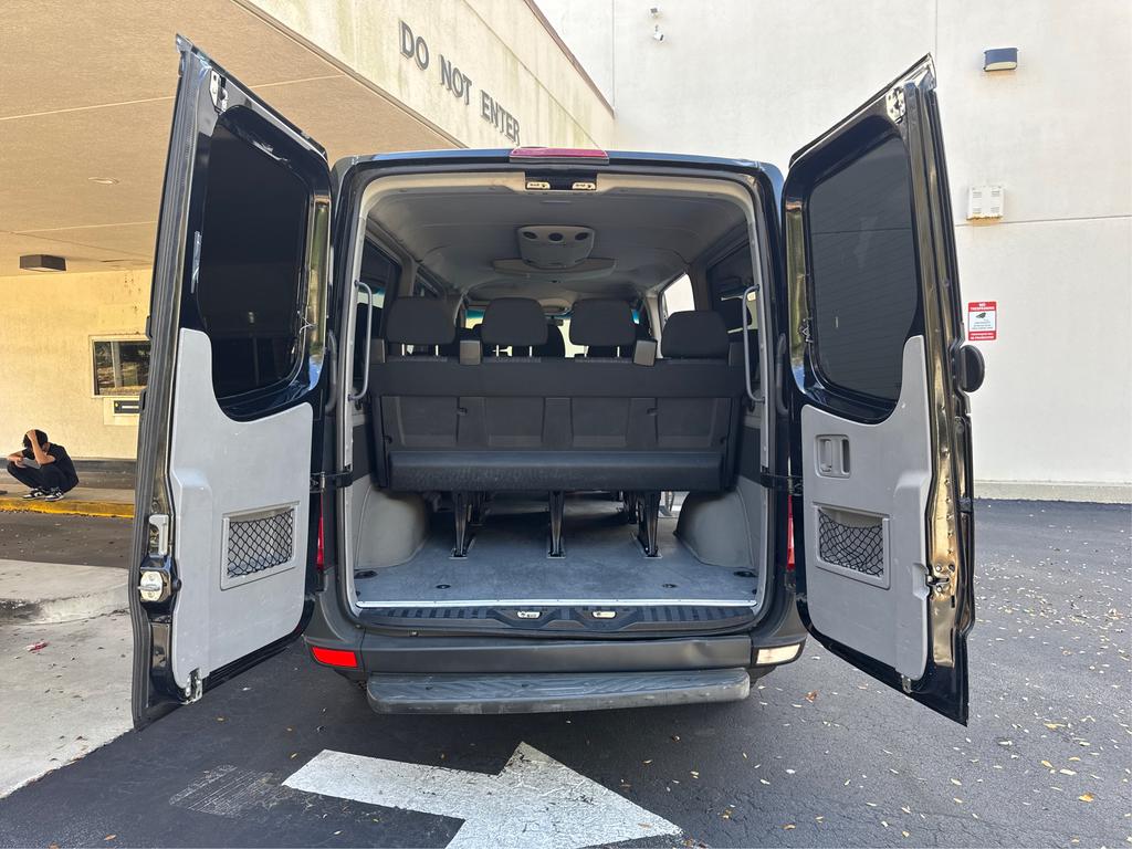 2016 Mercedes-Benz Sprinter 2500 STD Roof photo
