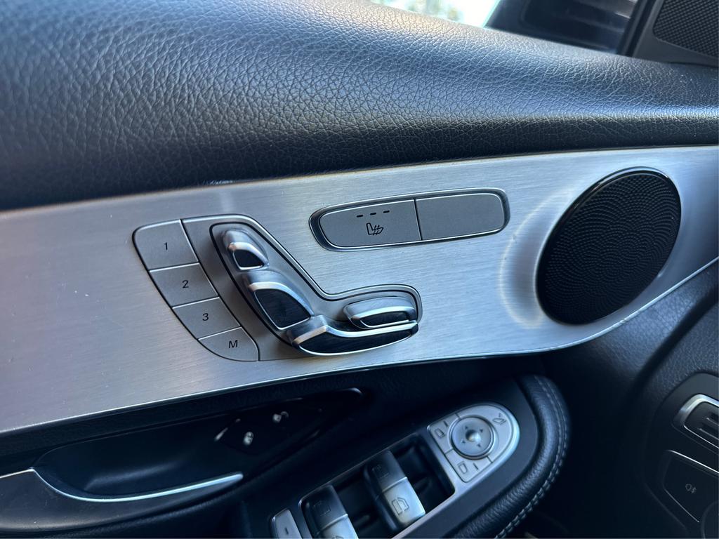 2019 Mercedes-Benz GLC - $13,995