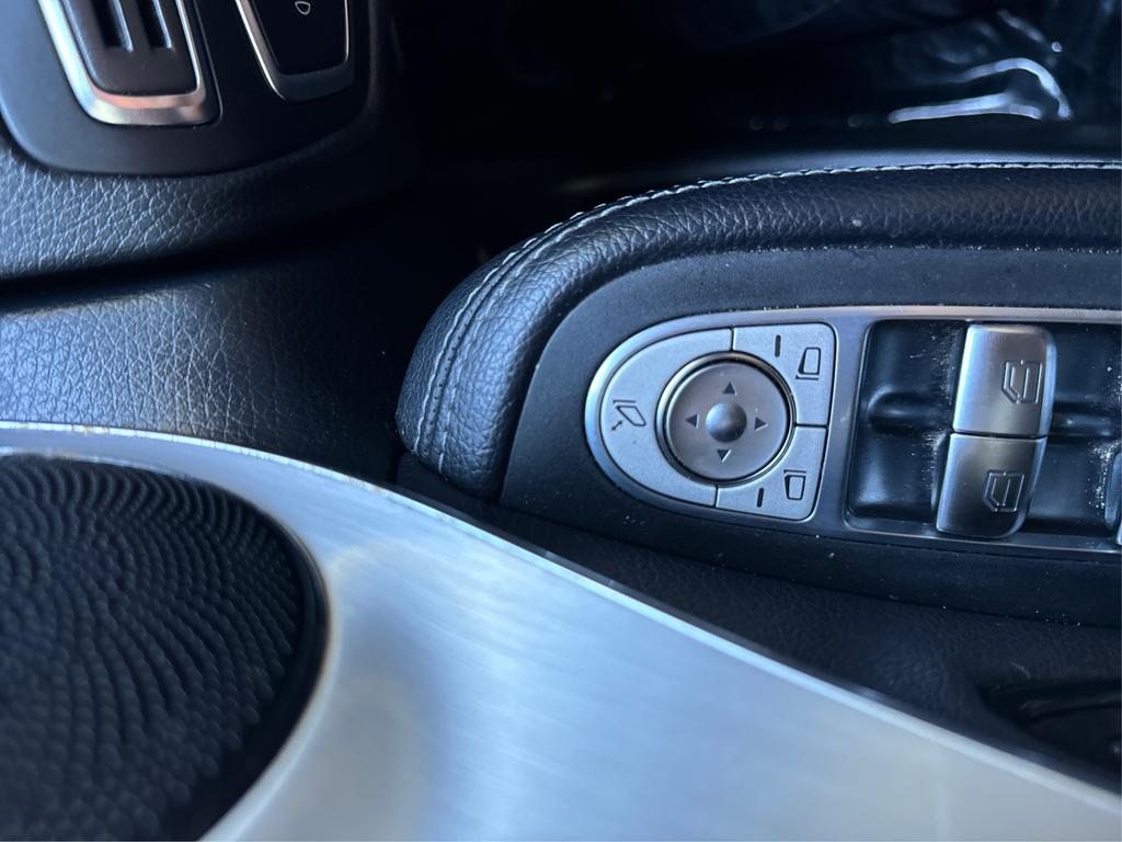 2019 Mercedes-Benz GLC - $13,995