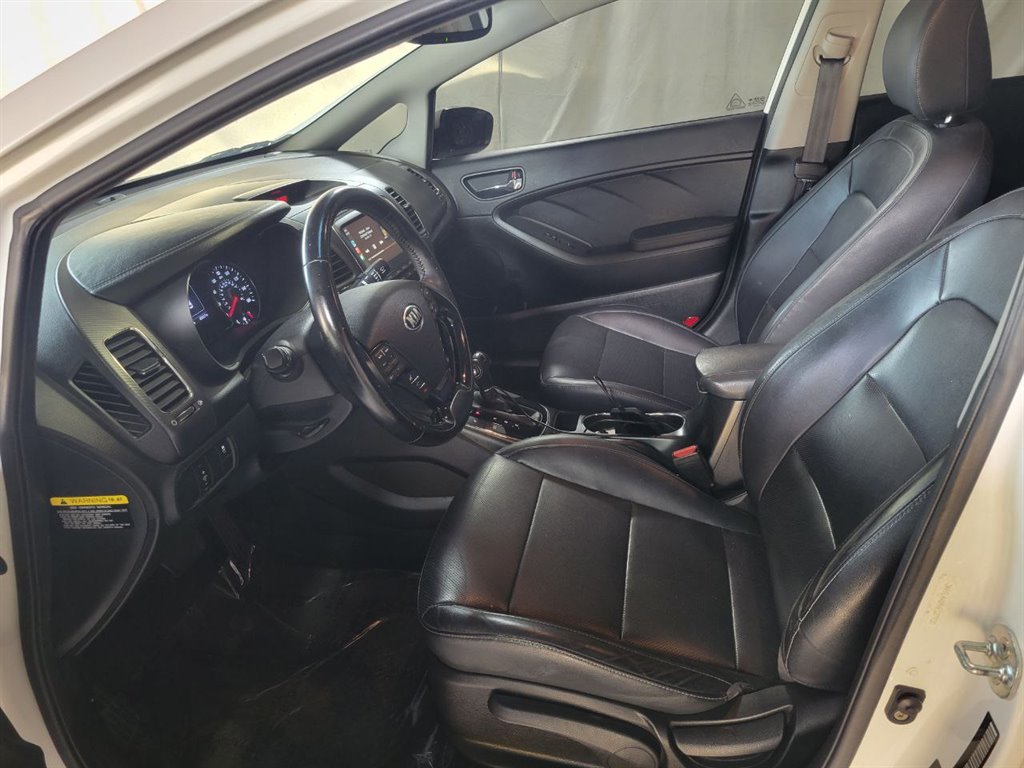 2017 KIA Forte Sedan - $14,995