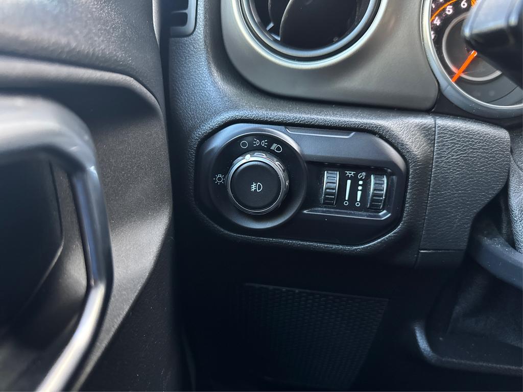 2018 Jeep All-New Wrangler Unlimited Sport photo