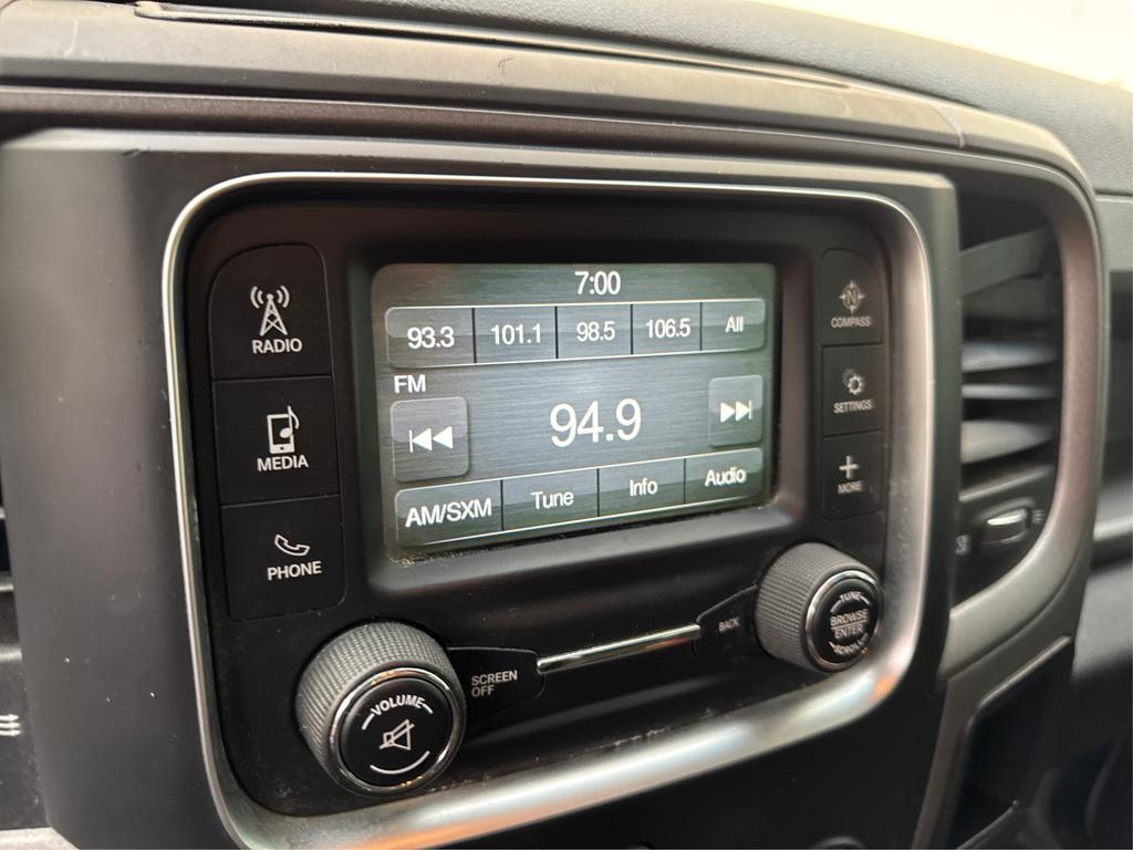 2016 RAM 1500 Tradesman photo