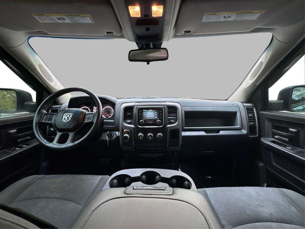 2016 RAM 1500 Tradesman photo