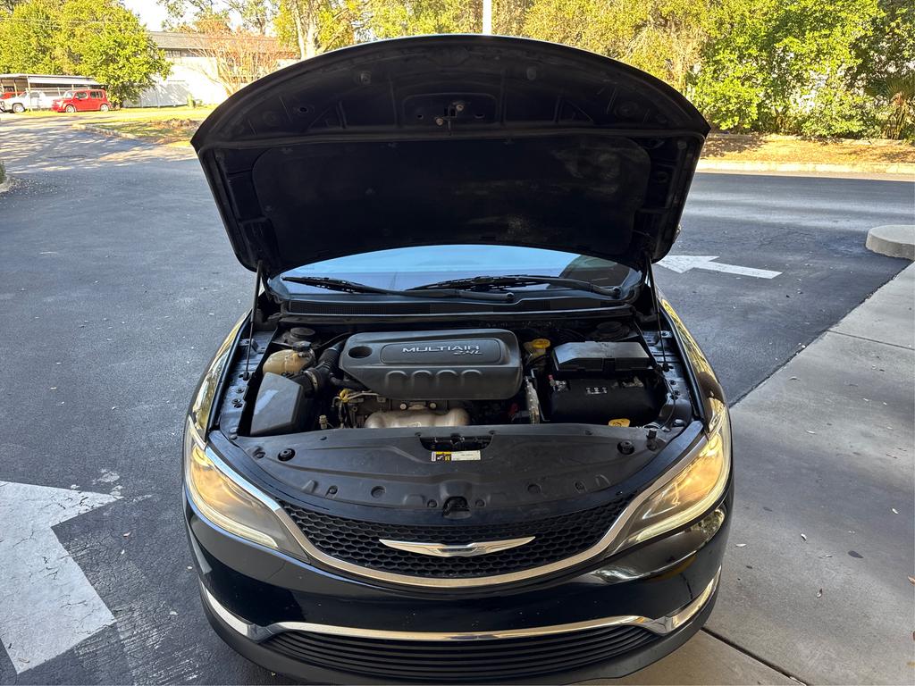 2016 Chrysler 200 Limited photo