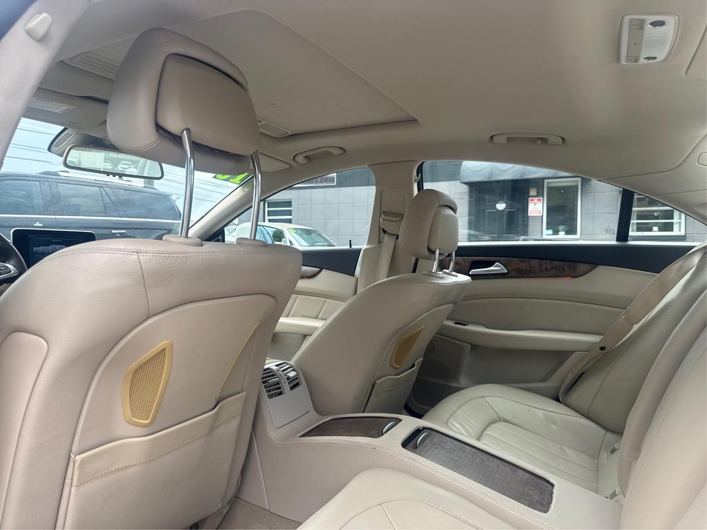 2016 Mercedes-Benz CLS-Class - $17,995
