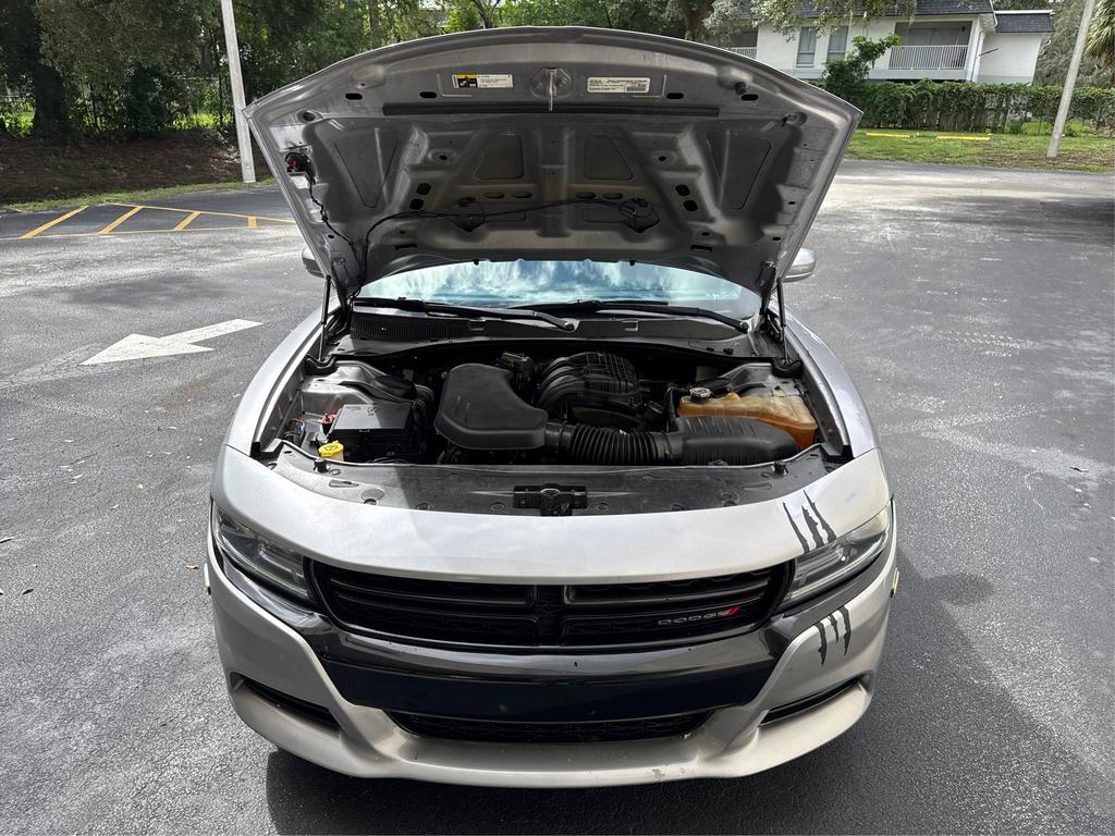 2016 Dodge Charger - $9,995