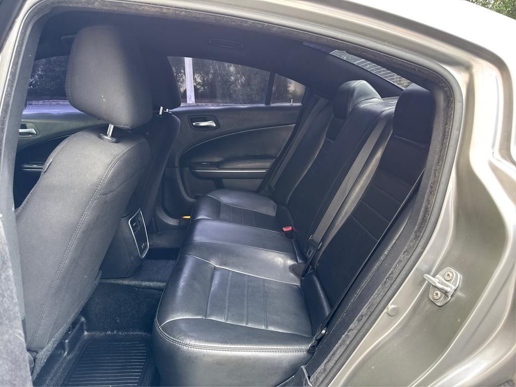 2016 Dodge Charger - $9,995