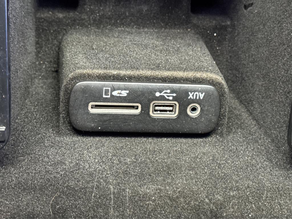2016 Dodge Charger - $9,995