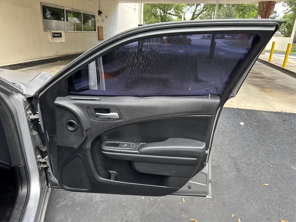 2016 Dodge Charger - $9,995