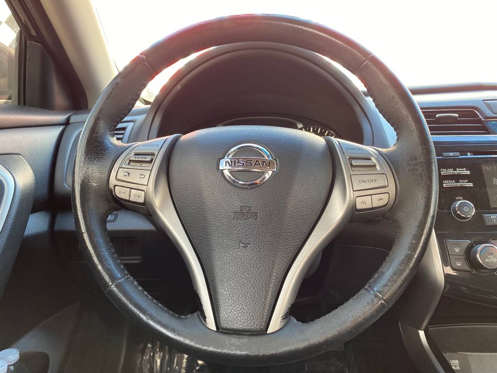 2015 Nissan Altima SV photo