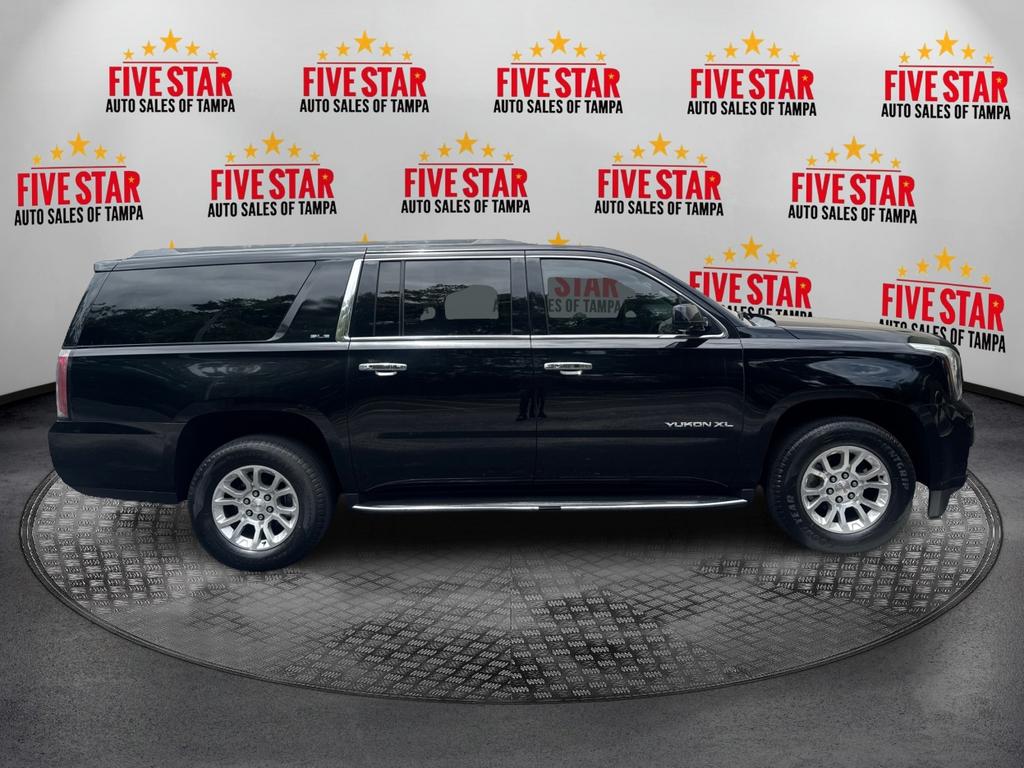 2016 GMC Yukon XL 1500 SLE photo
