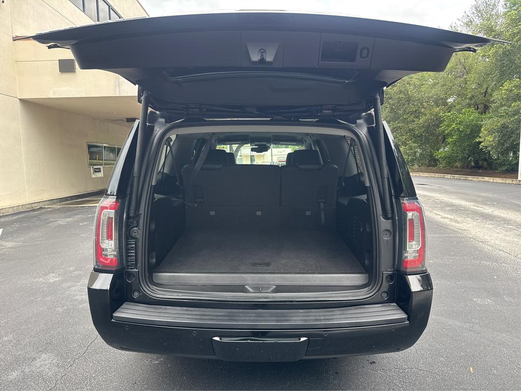 2016 GMC Yukon XL 1500 SLE photo