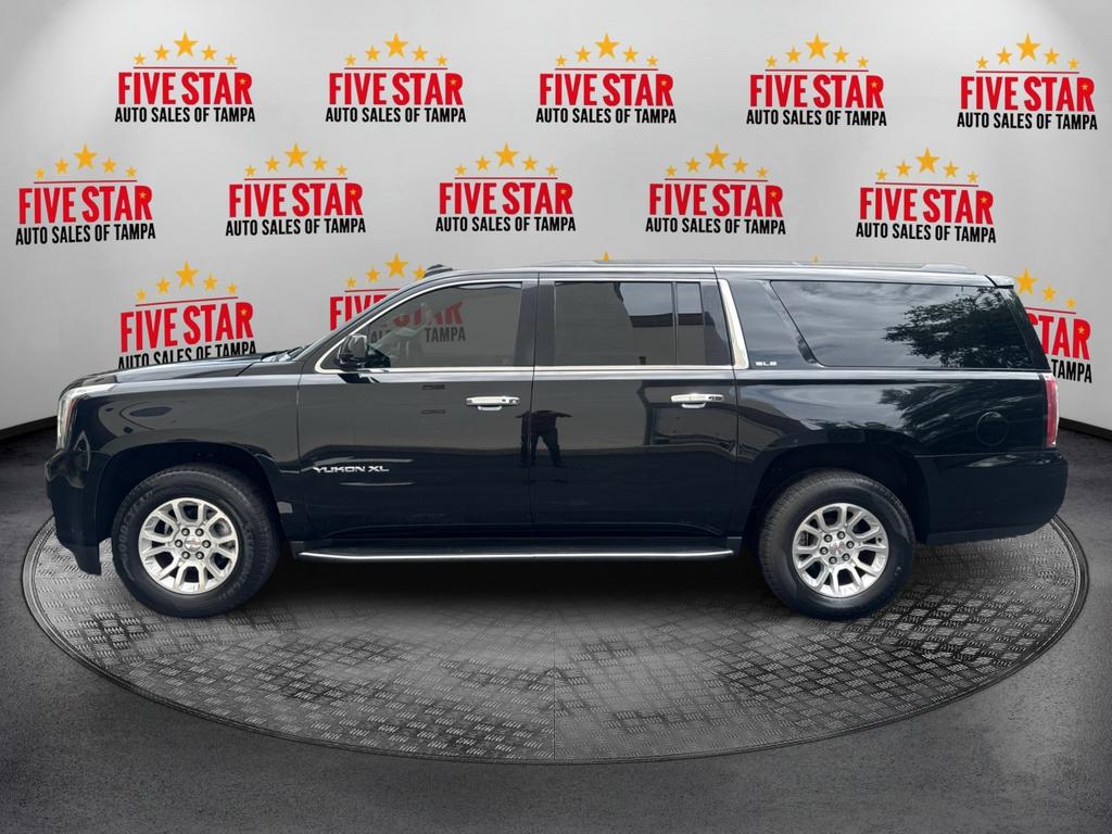 2016 GMC Yukon XL 1500 SLE photo